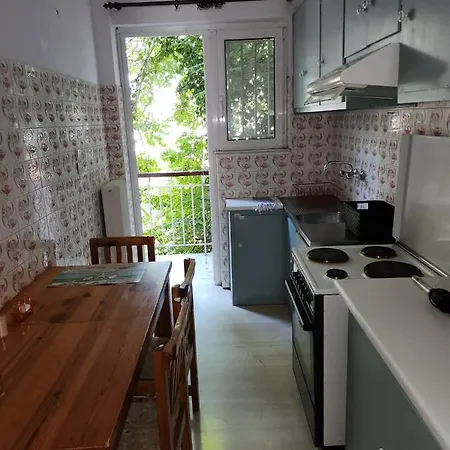 Center Apartment: Steps To Acropolis, Parthenon, And Ancient Agora Apartment
